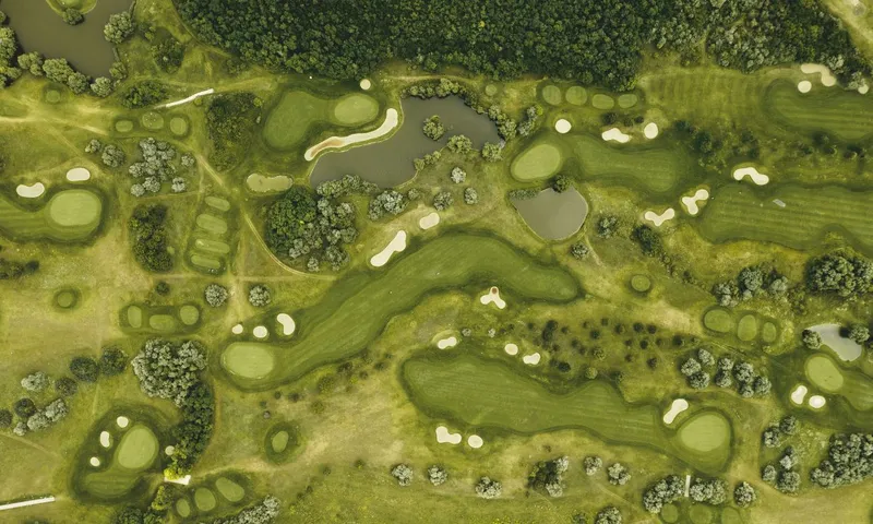 How Executive Golf Courses Save You Time and Money